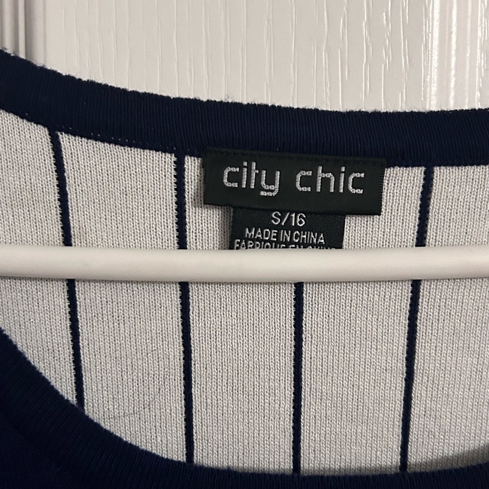 City chic dress great material never wore it new w/o tags